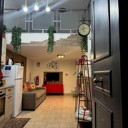 Апартаменти Frizzi & Lazzi House Неаполь Екстер'єр фото